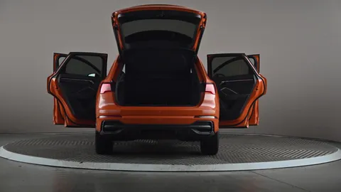 AUDI Q3 35 TFSI S Line [Comfort+Sound Pack]