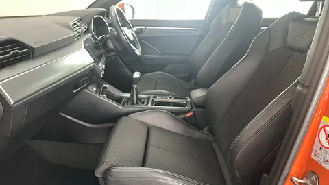AUDI Q3 35 TFSI S Line [Comfort+Sound Pack]