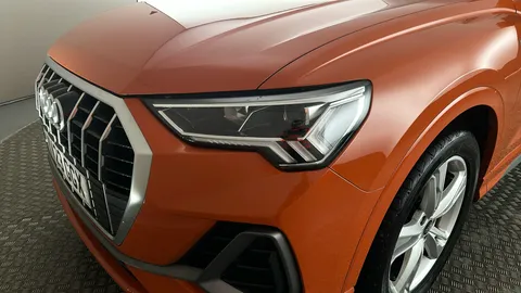 AUDI Q3 35 TFSI S Line [Comfort+Sound Pack]