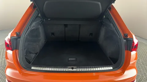 AUDI Q3 35 TFSI S Line [Comfort+Sound Pack]