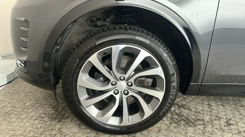 LAND ROVER DISCOVERY SPORT 1.5 P270e Dynamic HSE Auto [5 Seat]