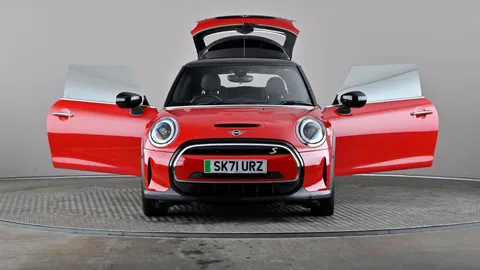 MINI HATCHBACK 135kW Cooper S Level 3 33kWh Auto