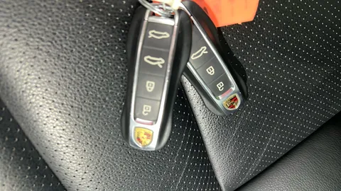 PORSCHE TAYCAN 420kW 4S 93kWh Auto