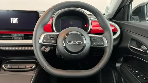 FIAT 600 115kW Red 54kWh Auto