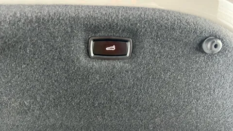 PORSCHE TAYCAN 420kW 4S 93kWh Auto