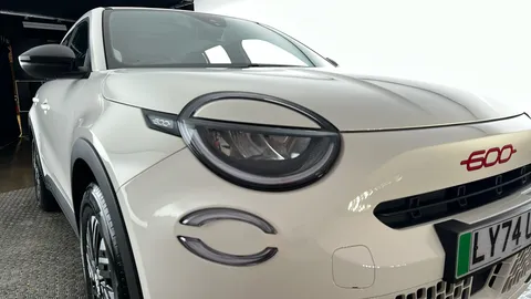 FIAT 600 115kW Red 54kWh Auto