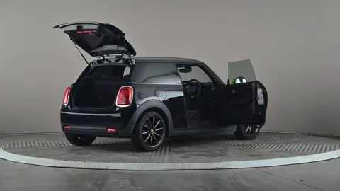 MINI HATCHBACK 135kW Cooper S Level 2 33kWh Auto
