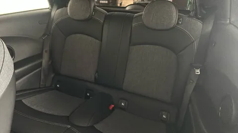 MINI HATCHBACK 135kW Cooper S Level 2 33kWh Auto