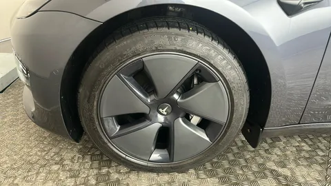 TESLA MODEL 3 Long Range AWD Auto