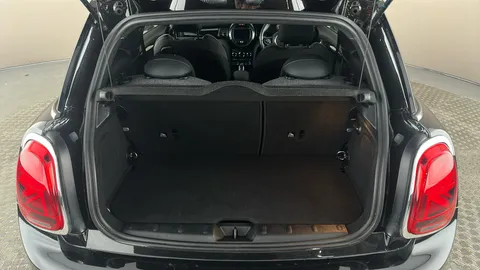 MINI HATCHBACK 135kW Cooper S Level 2 33kWh Auto