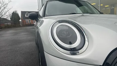 MINI HATCHBACK 135kW Cooper S Level 1 33kWh Auto