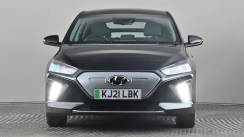 HYUNDAI IONIQ 100kW Premium 38kWh Auto