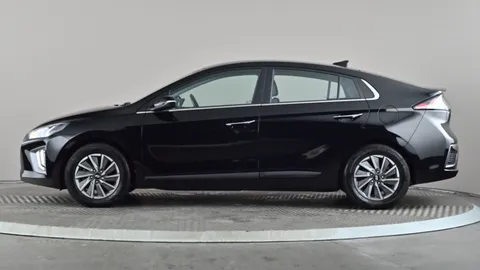 HYUNDAI IONIQ 100kW Premium 38kWh Auto