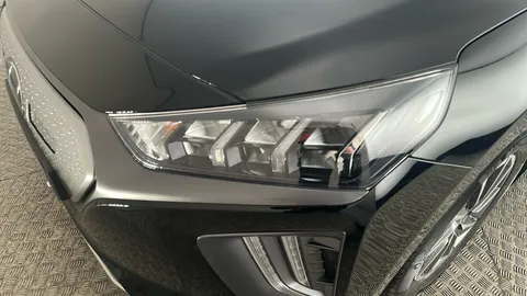 HYUNDAI IONIQ 100kW Premium 38kWh Auto