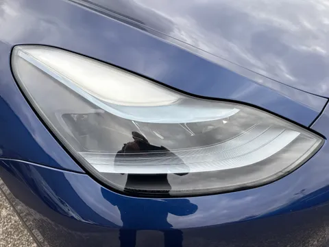 TESLA MODEL Y Performance AWD Auto