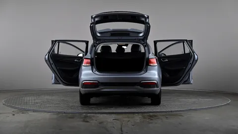 MG MOTOR UK MG5 115kW Exclusive EV 53kWh Auto