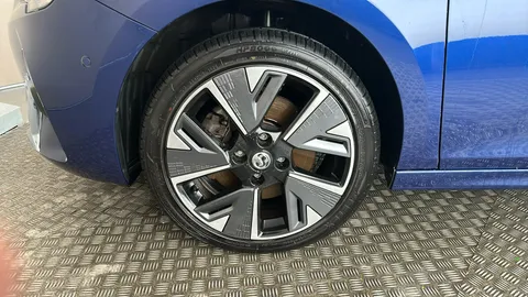 VAUXHALL CORSA 100kW Elite Nav 50kWh Auto [11kWCh]