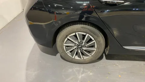 HYUNDAI IONIQ 100kW Premium 38kWh Auto