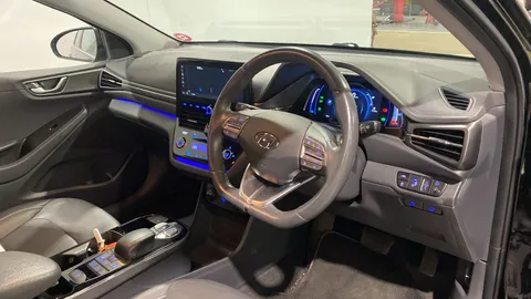 HYUNDAI IONIQ 100kW Premium 38kWh Auto
