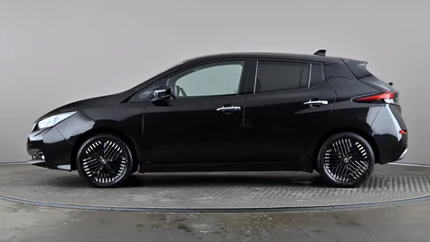 NISSAN LEAF 110kW N-Connecta 39kWh Auto