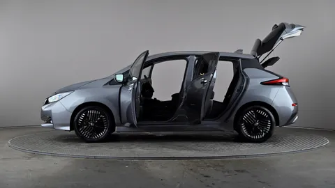 NISSAN LEAF 110kW N-Connecta 39kWh Auto