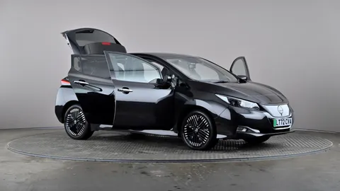 NISSAN LEAF 110kW N-Connecta 39kWh Auto