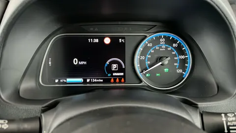 NISSAN LEAF 110kW N-Connecta 39kWh Auto