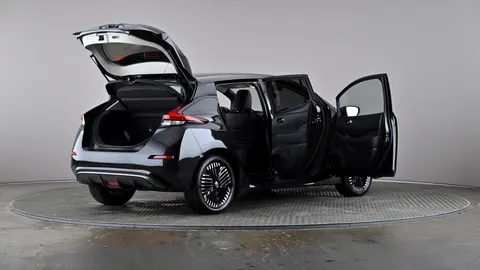 NISSAN LEAF 110kW N-Connecta 39kWh Auto