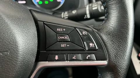 NISSAN LEAF 110kW N-Connecta 39kWh Auto