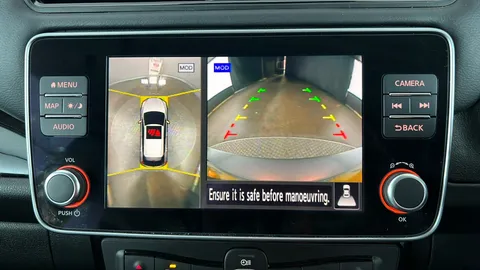 NISSAN LEAF 110kW N-Connecta 39kWh Auto