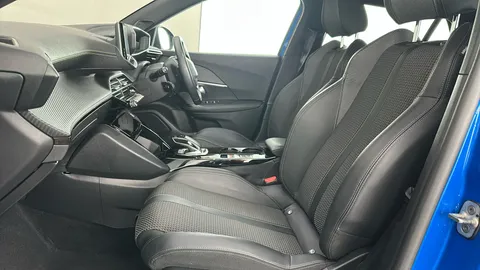 PEUGEOT 2008 100kW GT 50kWh Auto