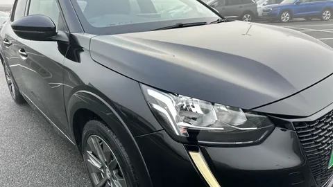 PEUGEOT 208 100kW Allure 50kWh Auto