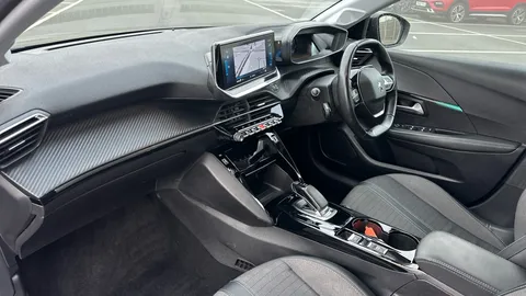 PEUGEOT 208 100kW Allure 50kWh Auto