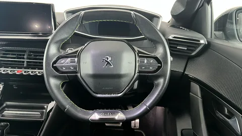 PEUGEOT 208 100kW GT 50kWh Auto