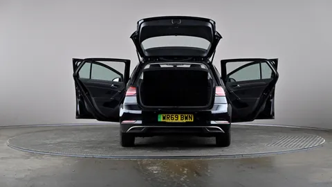 VOLKSWAGEN GOLF 99kW e-Golf 35kWh Auto