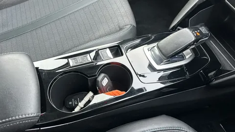 PEUGEOT 208 100kW Allure 50kWh Auto