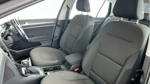 VOLKSWAGEN GOLF 99kW e-Golf 35kWh Auto