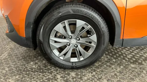 PEUGEOT 2008 100kW Active Premium+ 50kWh Auto