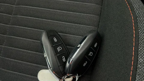 PEUGEOT 2008 100kW Active Premium+ 50kWh Auto