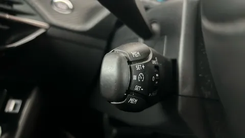 PEUGEOT 2008 100kW Active Premium+ 50kWh Auto