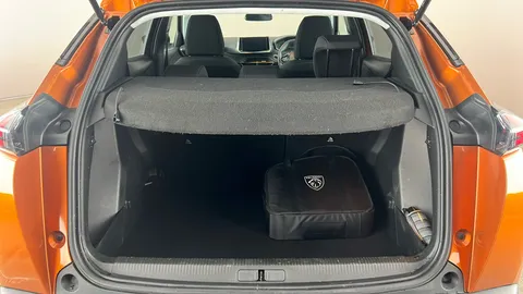 PEUGEOT 2008 100kW Active Premium+ 50kWh Auto