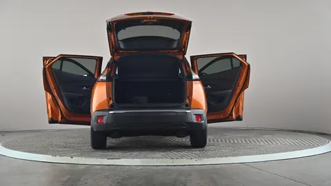 PEUGEOT 2008 100kW Allure Premium 50kWh Auto