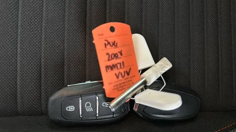 PEUGEOT 2008 100kW Active Premium 50kWh Auto