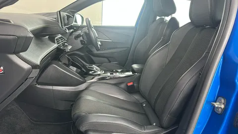 PEUGEOT 208 100kW GT 50kWh Auto