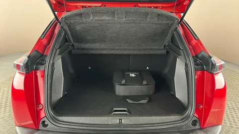 PEUGEOT 2008 100kW Active Premium 50kWh Auto