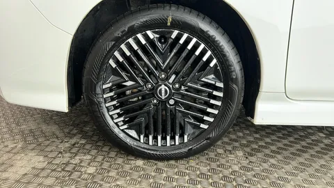 NISSAN LEAF 110kW Shiro 39kWh Auto