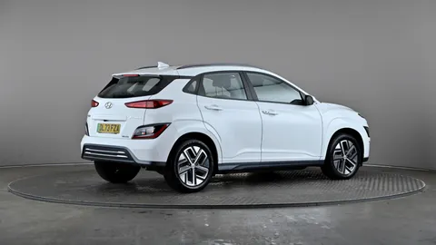HYUNDAI KONA 100kW SE Connect 39kWh Auto
