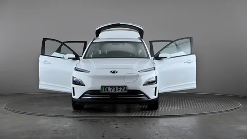 HYUNDAI KONA 100kW SE Connect 39kWh Auto