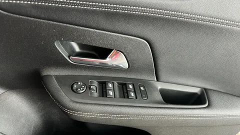 VAUXHALL MOKKA 100kW GS Line 50kWh Auto