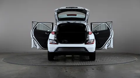 HYUNDAI KONA 100kW SE Connect 39kWh Auto